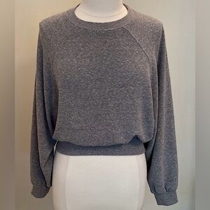 American Eagle Grey Balloon Long Sleeve Boxy Casual Cropped Top Size Small
